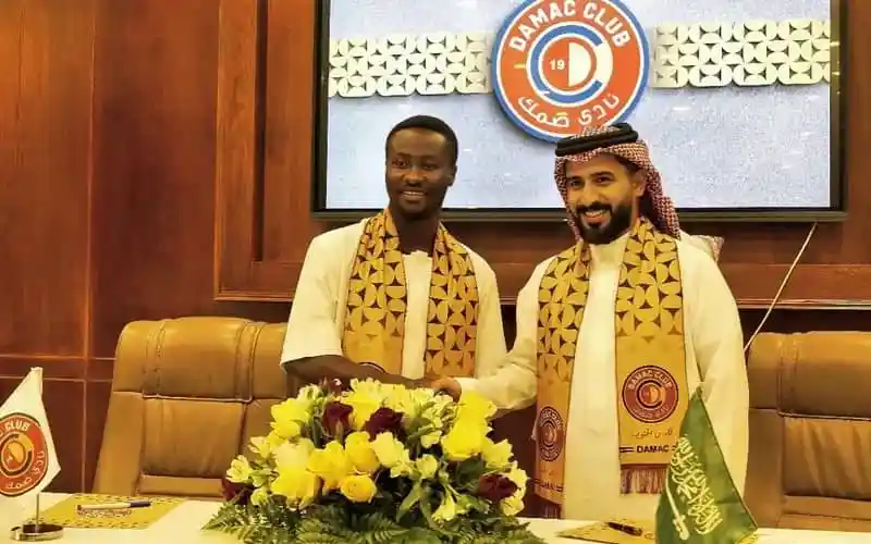 IMG-20250826-WA0006 Transfert : Damac FC signe Morlaye Sylla.