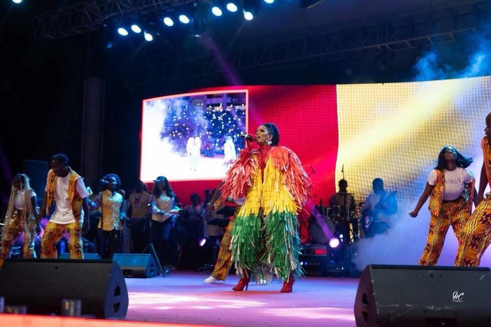 3b21101d-6db1-4b85-ac3f-93e849caf2dd Djely Kaba Bintou enflamme Abidjan et triomphe en Côte d’Ivoire !