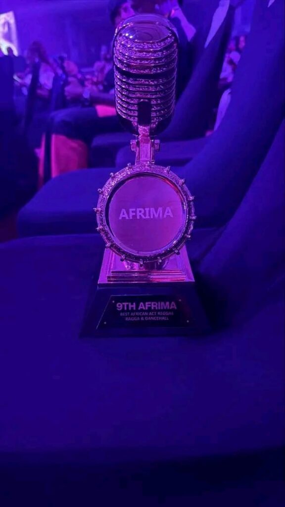 WhatsApp-Image-2026-01-11-at-23.38.39-576x1024 AFRIMA 2026 : Takana Zion honore la Guinée